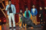Vivek Oberoi promotes Hum Hai Raahi Car Ke on Dramebaaz sets in Mumbai on 29th April 2013 (81).JPG