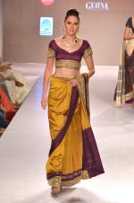 Model walks for Shaina NC showcases her bridal line at Weddings at Westin show with Jewellery by gehna on 5th May 2013 (137).JPG