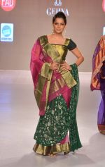 Model walks for Shaina NC showcases her bridal line at Weddings at Westin show with Jewellery by gehna on 5th May 2013 (159).JPG