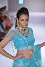 Model walks for Shaina NC showcases her bridal line at Weddings at Westin show with Jewellery by gehna on 5th May 2013 (201).JPG