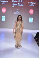 Model walks for Shaina NC showcases her bridal line at Weddings at Westin show with Jewellery by gehna on 5th May 2013 (233).JPG