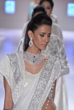 Model walks for Shaina NC showcases her bridal line at Weddings at Westin show with Jewellery by gehna on 5th May 2013 (241).JPG