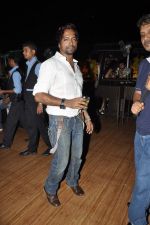 Nawazuddin Siddiqui at sheesha lounge showman group bash in Mumbai on 6th May 2013 (35).JPG