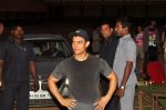 Aamir Khan snapped playing football with Daughter Ira in Bandra, Mumbai on 8th May 2013 (25).JPG