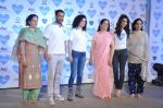 Kangana Ranaut, Abhishek Kapoor, Shraddha Kapoor with their mom at P&G thank you mom event in Bandra, Mumbai on 8th May 2013 (16).JPG