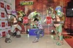 Vidyut Jamwal at the launch of teenage Mutant Ninja Turtle Toys at Hamleys in Mumbai on 8th May 2013 (14).JPG