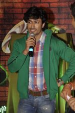 Vidyut Jamwal at the launch of teenage Mutant Ninja Turtle Toys at Hamleys in Mumbai on 8th May 2013 (8).JPG