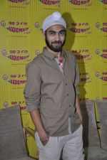 Manjot Singh at the Promotion of Fukrey at 98.3 FM Radio Mirchi in Mumbai on 9th May 2013 (12).JPG