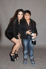 Sunny Leone got clicked by a 7 year old Chandresh on 6th May 2013 (3).JPG