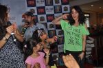 Preity Zinta, Sophie Chaudhary promotes Ishq in Paris in R city Mall, Mumbai on 12th May 2013 (45).JPG