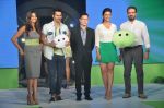 Varun Dhawan and Parineeti Chopra launch WeChat in India in Taj Colaba, Mumbai on 14th May 2013 (17).JPG