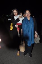 Aishwarya Rai Bachchan leaves for Cannes Fest in Mumbai Airport on 16th May 2013 (7).JPG
