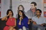 Sophie Choudry, Preity Zinta, Rhehan Malliek at Ishq in Paris promotions in Infinity Mall, Mumbai on 17th May 2013 (26).JPG