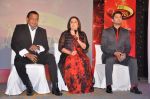 Farah Khan, Mithun Chakraborty, Marzi Pestonji at Dance India Dance Super Mom Launch in Mumbai on 24th May 2013 (33).JPG