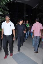 Ranbir Kapoor snapped at airport in Mumbai on 25th May 2013 (16).JPG