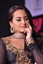 Sonakshi Sinha at the First look & trailer launch of Once Upon A Time In Mumbaai Again in Filmcity, Mumbai on 29th May 2013 (4).JPG