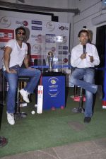Sunil Shetty unveils ICC Champions trophy in Smash, Mumbai on 31st May 2013 (24).JPG