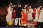 Neha Dhupia, Manish Malhotra, Krishika Lulla, Dia Mirza at Manish Malhotra_s show for CPAA in Mumbai on 2nd June 2013 (116).JPG