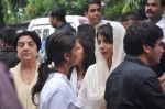 Priyanka Chopra at Priyanka Chopra_s dad funeral in Mumbai on 10th June 2013 (125).JPG