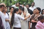 Priyanka Chopra at Priyanka Chopra_s dad funeral in Mumbai on 10th June 2013 (128).JPG