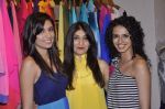 at Atosa_s Sonia Vajifdar_s showcase in Mumbai on 12th June 2013 (17).JPG