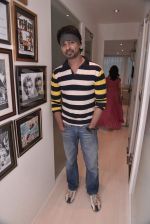 Nikhil Dwivedi at the launch of Jayshree Sharad_s Skinfiniti clinic launch in bandra, Mumbai on 15th June 2013 (3).JPG