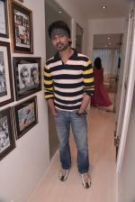 Nikhil Dwivedi at the launch of Jayshree Sharad_s Skinfiniti clinic launch in bandra, Mumbai on 15th June 2013 (4).JPG