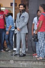 Ranveer Singh at Lootera film promotions on the sets of Star Plus India Dancing Superstar in Filmcity on 17th June 201 (10).JPG