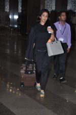Krishika Lulla return from Chennai in Mumbai Airport on 19th June 2013 (6).JPG