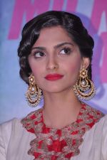 Sonam Kapoor at the Audio release of Bhaag Milkha Bhaag in PVR, Mumbai on 19th June 2013 (26).JPG