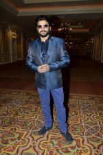 Madhavan at PowerBrands Glam 2013 awards in Mumbai on 25th June 2013 (37).JPG