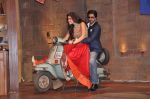 Shahrukh Khan, Deepika Padukone promote Chennai Express on Comedy Circus in Mumbai on 1st July 2013 (21).JPG
