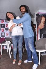 Sonakshi Sinha, Ranveer Singh at Lootera Promotions at Cafe Coffee Day in Bandra, Mumbai on 1st July 2013 (33).JPG