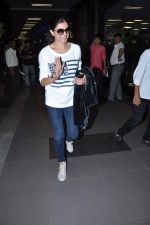 Sushmita Sen snapped as she returns from London in an amazing casual look in Mumbai Airport on 2nd July 2013 (26).JPG