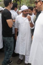 at Sajid Wajid Dad_s funeral in Mumbai on 4th July 2013 (55).JPG