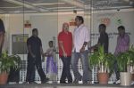 Rakesh Roshan visits Hrithik at Hinduja Hospital in Mumbai on 10th July 2013 (36).JPG