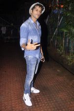 Karanvir Bohra at Shweta Tiwari_s sangeet in Sheesha Lounge, Mumbai on 12th July 2013 (37).JPG