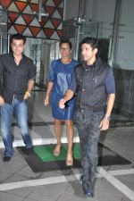 Adhuna Akhtar, Farhan Akhtar, Sanjay Kapoor at Sanjay Kapoor_s bash in Mumbai on 17th July 2013 (41).JPG