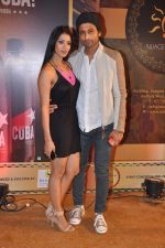 Barkha Bisht, Indraneil Sengupta at Gold TV awards red carpet in Mumbai on 20th July 2013 (109).JPG