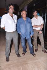 Mahesh Bhatt, Ajay Bahl, Narendra Singh at Ba. Pass film promotions in PVR, Mumbai on 22nd July 2013 (18).JPG