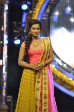 Shreya Ghoshal on the sets of Indian Idol Junior in Filmcity, Mumbai on 28th July 2013 (36).JPG