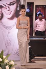 at Tanishq Inara fashion show in Bandra, Mumbai on 28th July 2013 (45).JPG