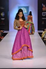 Model walks at Bangalore Fashion Week on 30th July 2013 (2).JPG