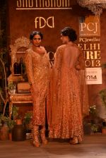 Model walks for Sabyasachi showcases at PCJ Delhi Couture Week, Delhi on 31st July 2013 (57).JPG