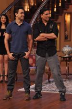 Akshay Kumar, Imran Khan promote Once upon a time in Mumbai Dobara on the sets of Comedy Nights with Kapil in Filmcity on 1st Aug 2013 (109).JPG