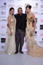 Aditi Rao Hydari, Kalki Koechlin on day 5 at PCJ Delhi Couture week 2013 press meets on 4th Aug 2013 (30).JPG