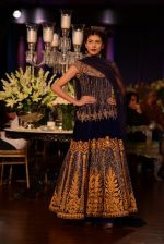 Model walks for Manish Malhotra show at PCJ Delhi Couture Week 2013 on 4th Aug 2013 (185).JPG