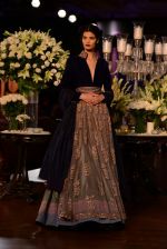 Model walks for Manish Malhotra show at PCJ Delhi Couture Week 2013 on 4th Aug 2013 (190).JPG