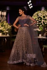 Model walks for Manish Malhotra show at PCJ Delhi Couture Week 2013 on 4th Aug 2013 (192).JPG