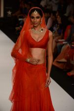 Model walk the ramp for Kay Jewels on Day 4 of IIJW 2013 on 7th Aug 2013 (91).JPG